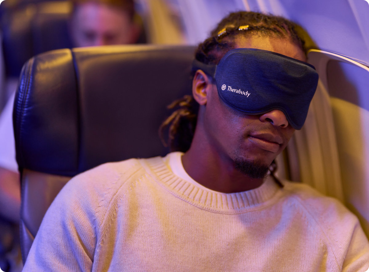 SleepMask při použití na cestách